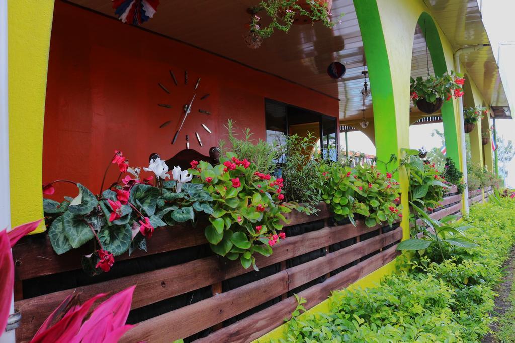 Hotel Las Flores Fortuna La Fortuna 外观 照片